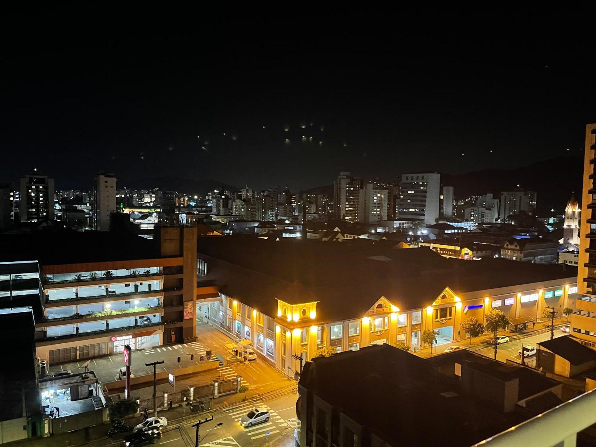 - Andar Alto Apartment *